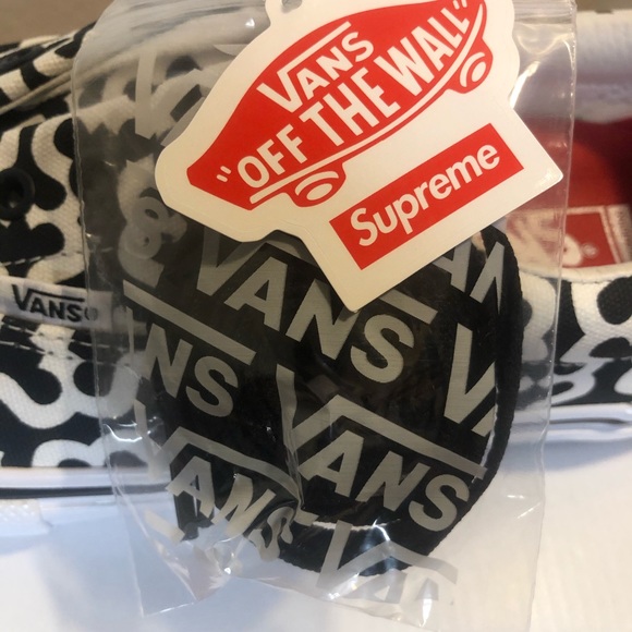 ⚠️SOLD⚠️ Supreme/Vans Monogram S Logo Low “Black” Size 11 - Picture 5 of 10